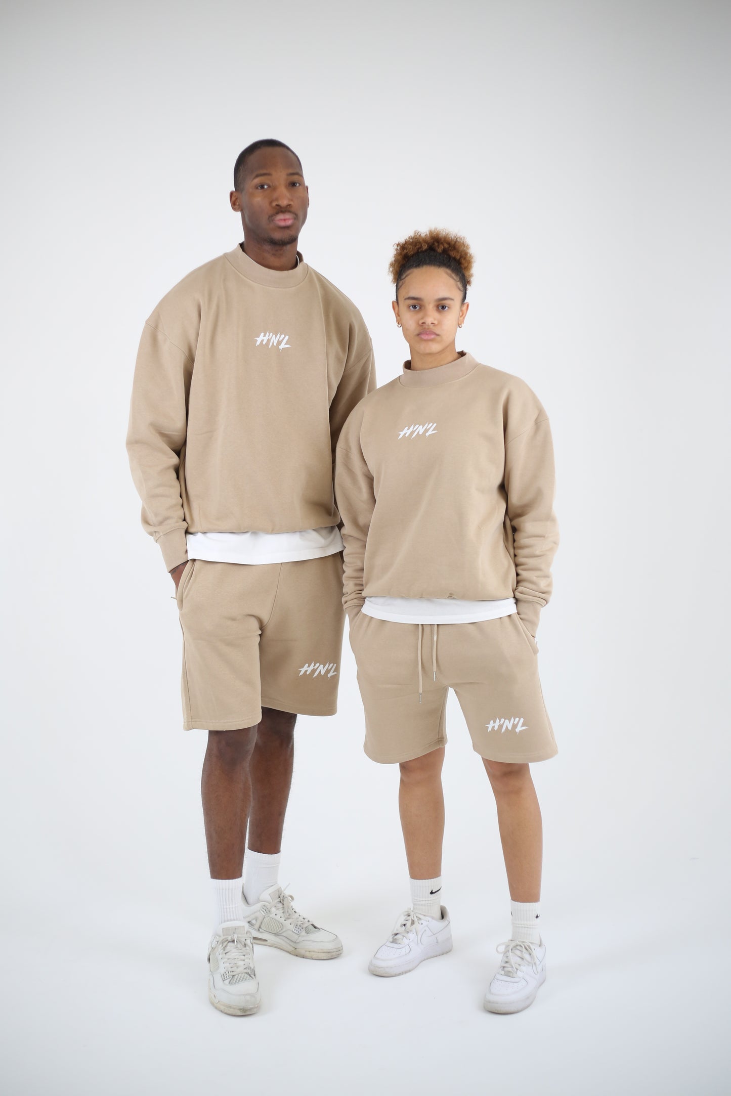 H’n’L Oversized Logo Shorts Beige