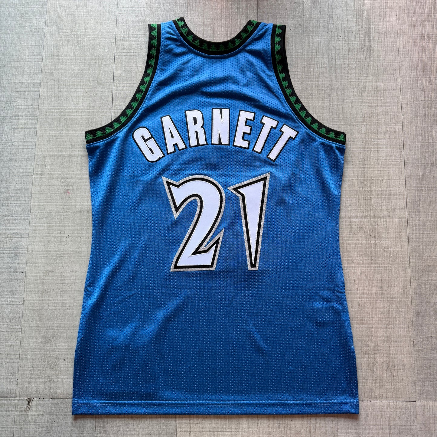 Kevin Garnett Minnesota Timberwolves 03-04 Authentic Mitchell & Ness Jersey