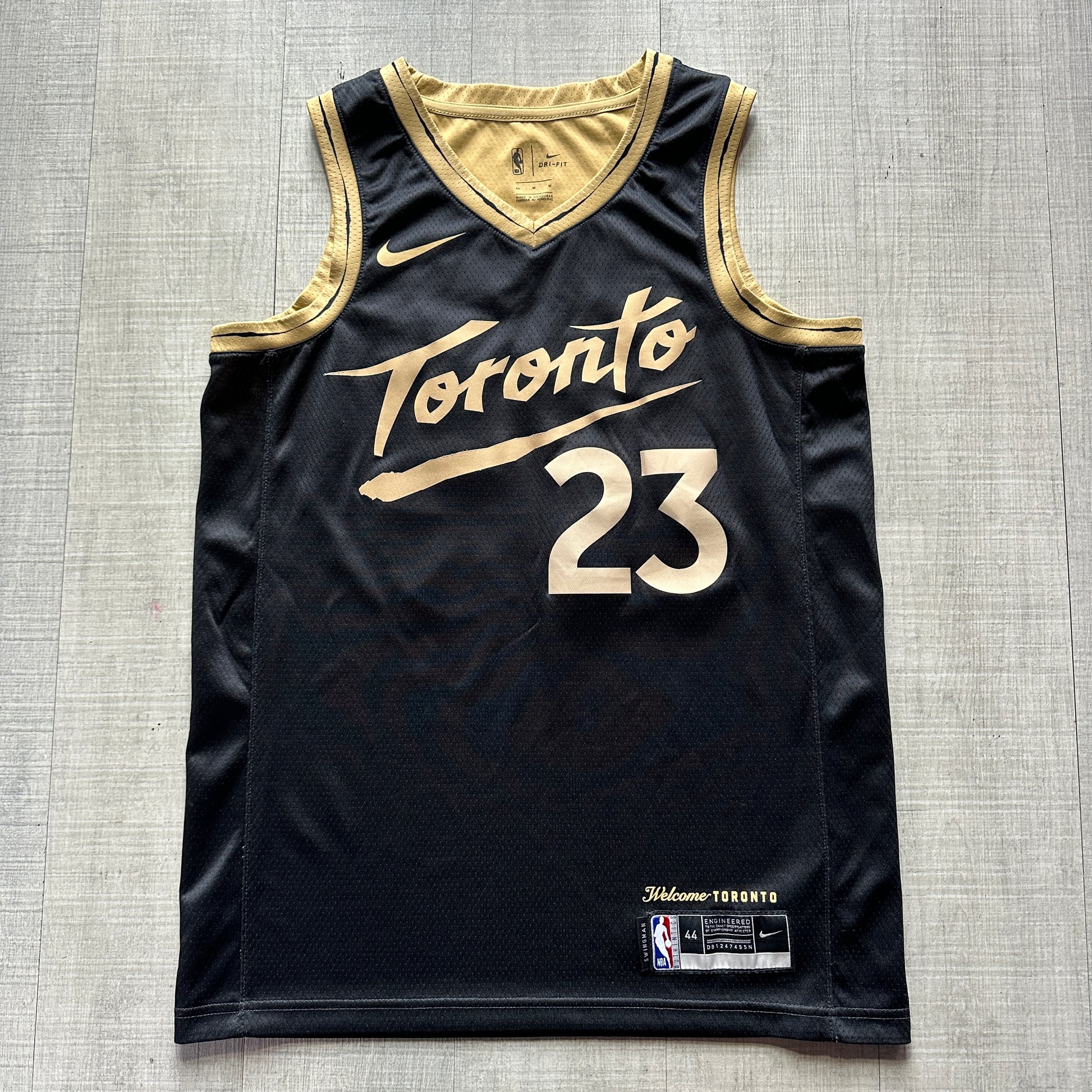 Fred Vanvleet Black And Gold Raptors Shirt Fred VanVleet Toronto