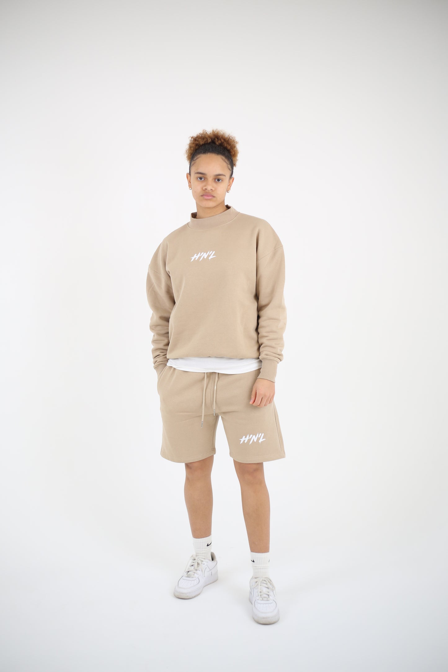 H’n’L Oversized Logo Shorts Beige