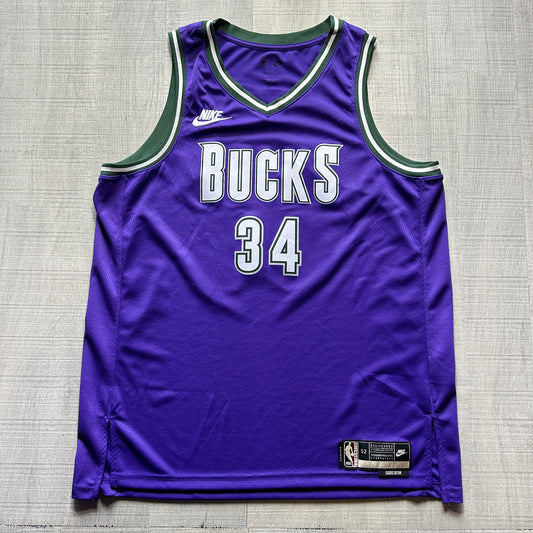 Giannis Antetokounmpo Milwaukee Bucks Classic Edition Nike Jersey