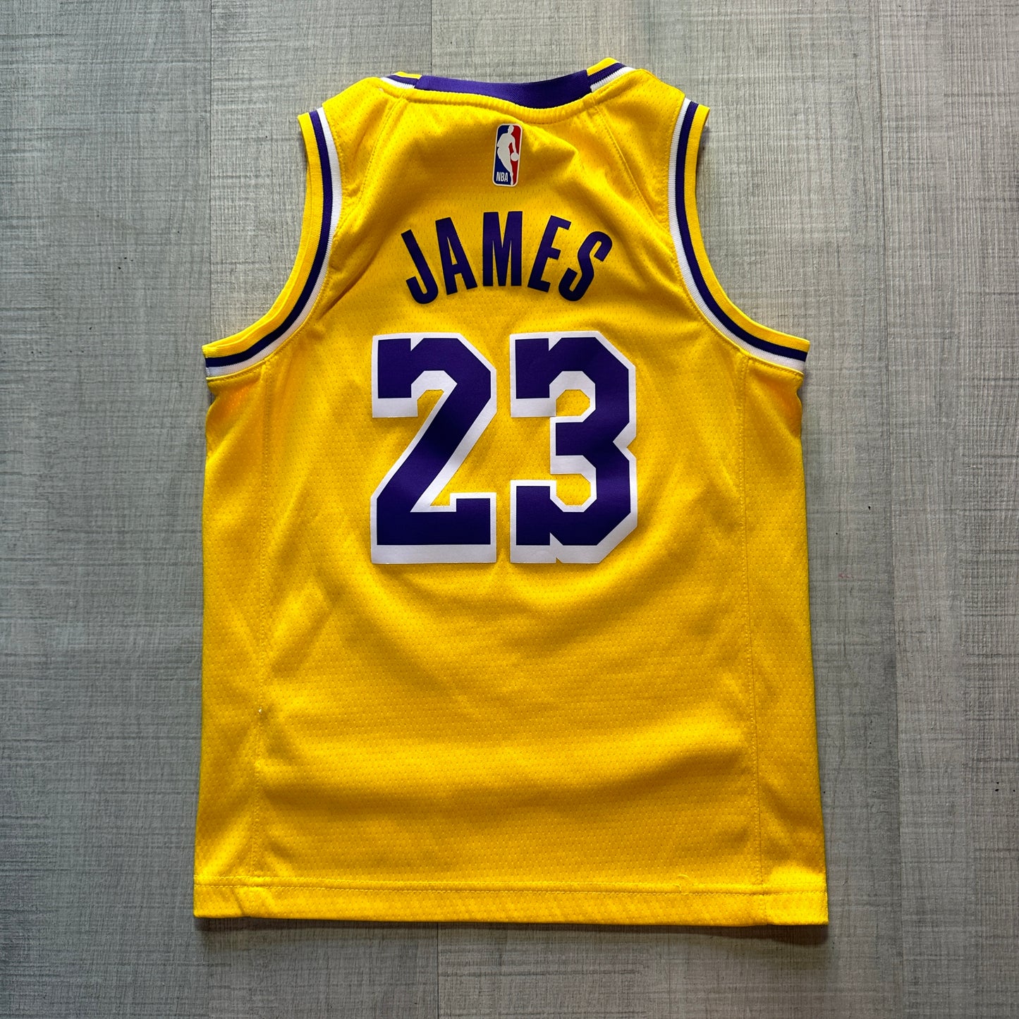 LeBron James LA Lakers Nike Kids Jersey